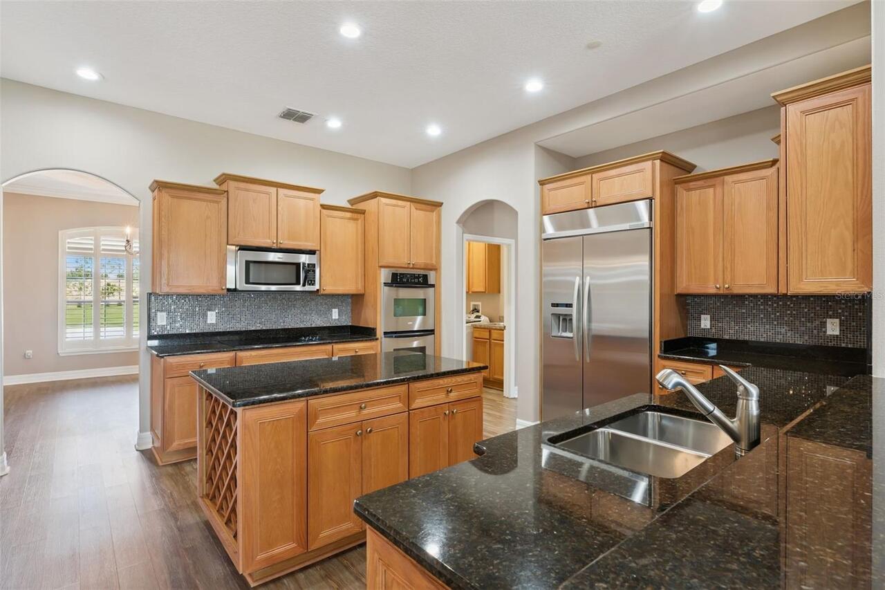 Listing Photo 11
