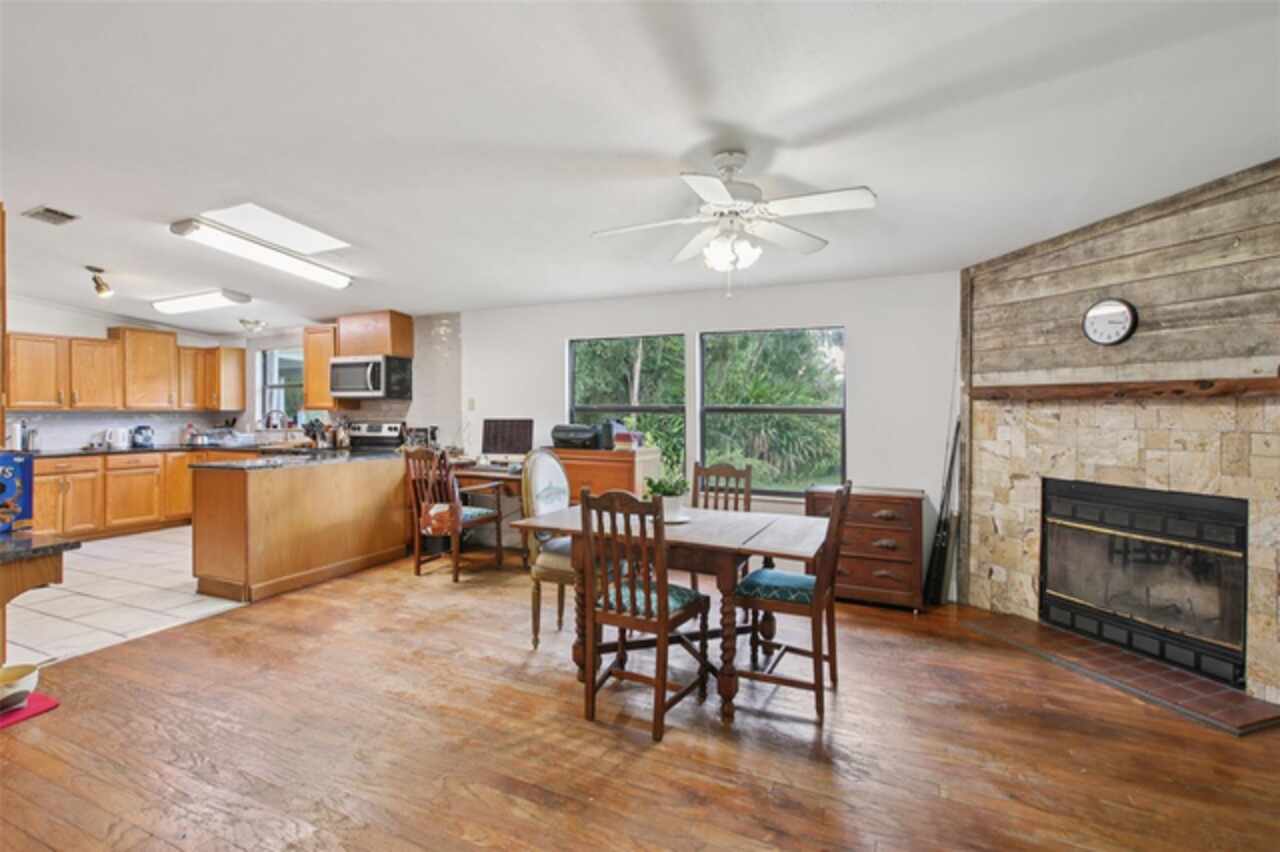 Listing Photo 9