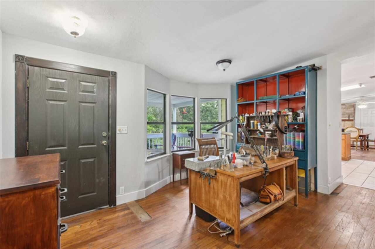 Listing Photo 14