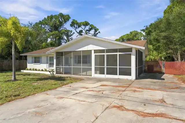 Listing Photo 43