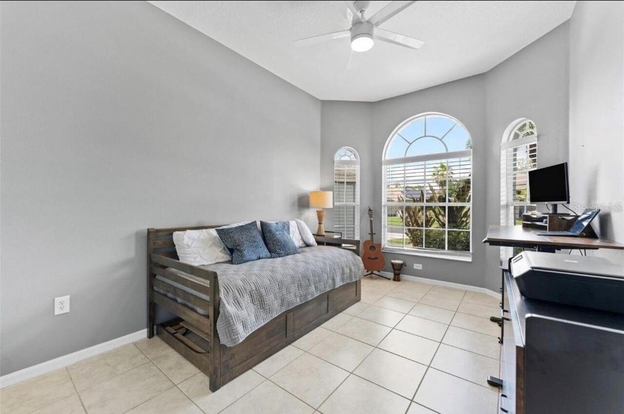 Listing Photo 17
