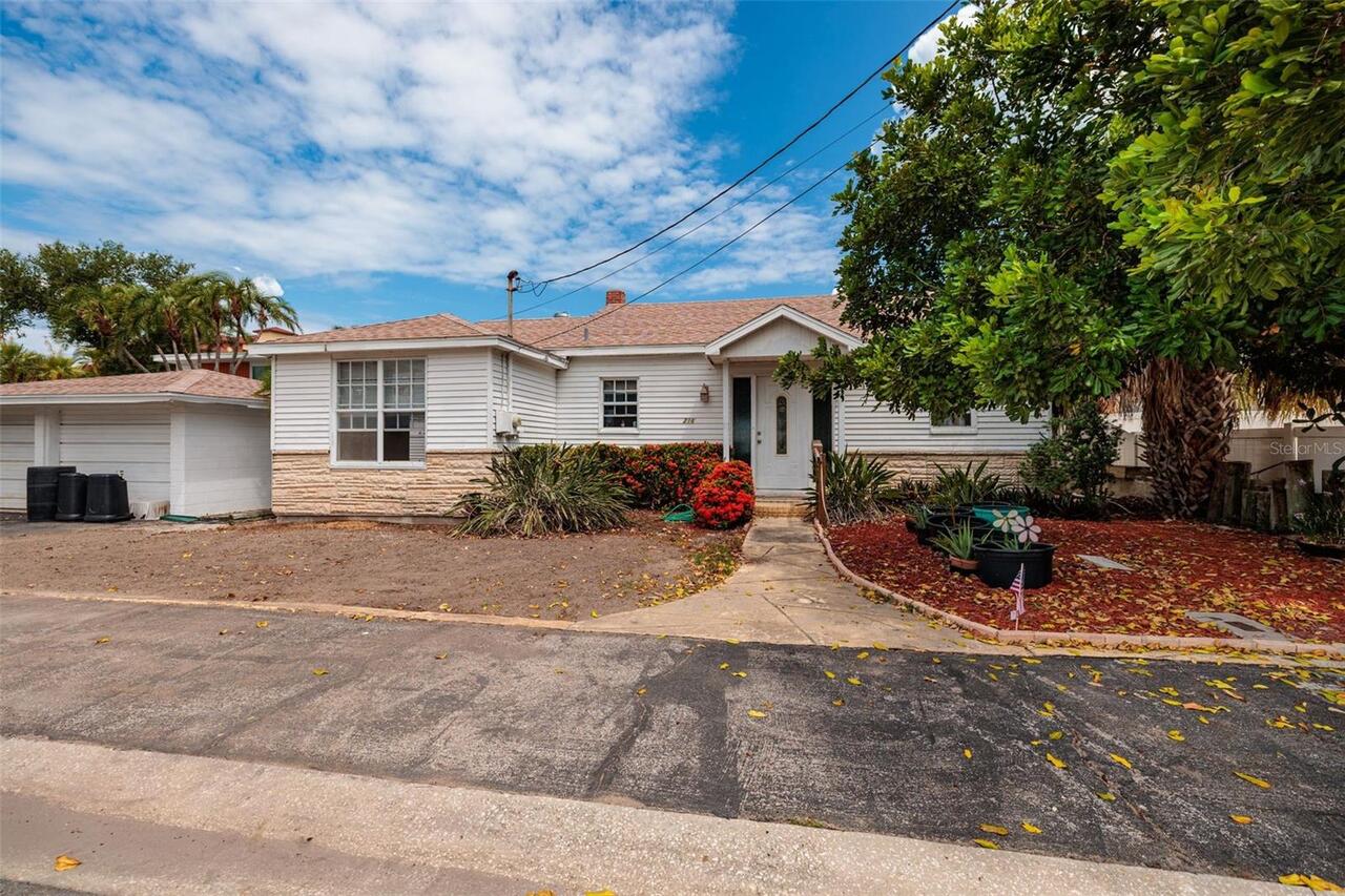 Listing Photo 9