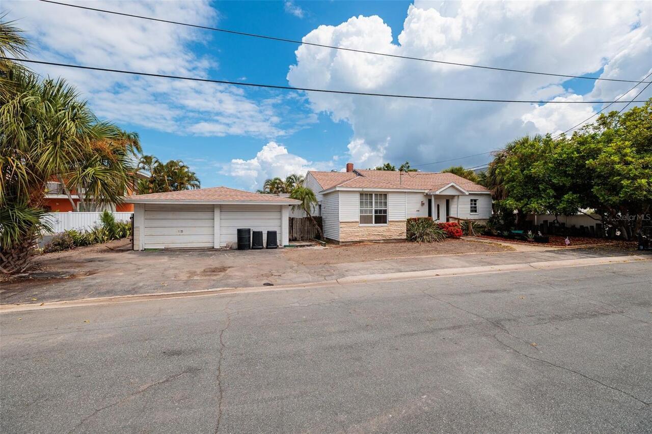 Listing Photo 11