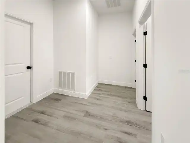 Listing Photo 27