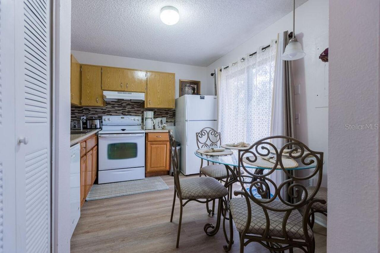 Listing Photo 8
