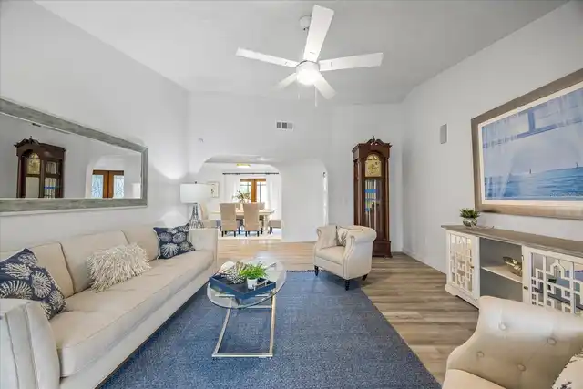 Listing Photo 7