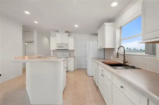 Listing Photo 15