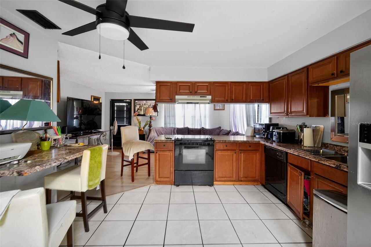 Listing Photo 16