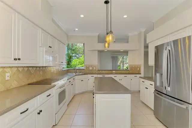 Listing Photo 26