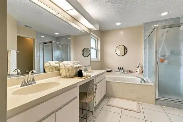 Listing Photo 22