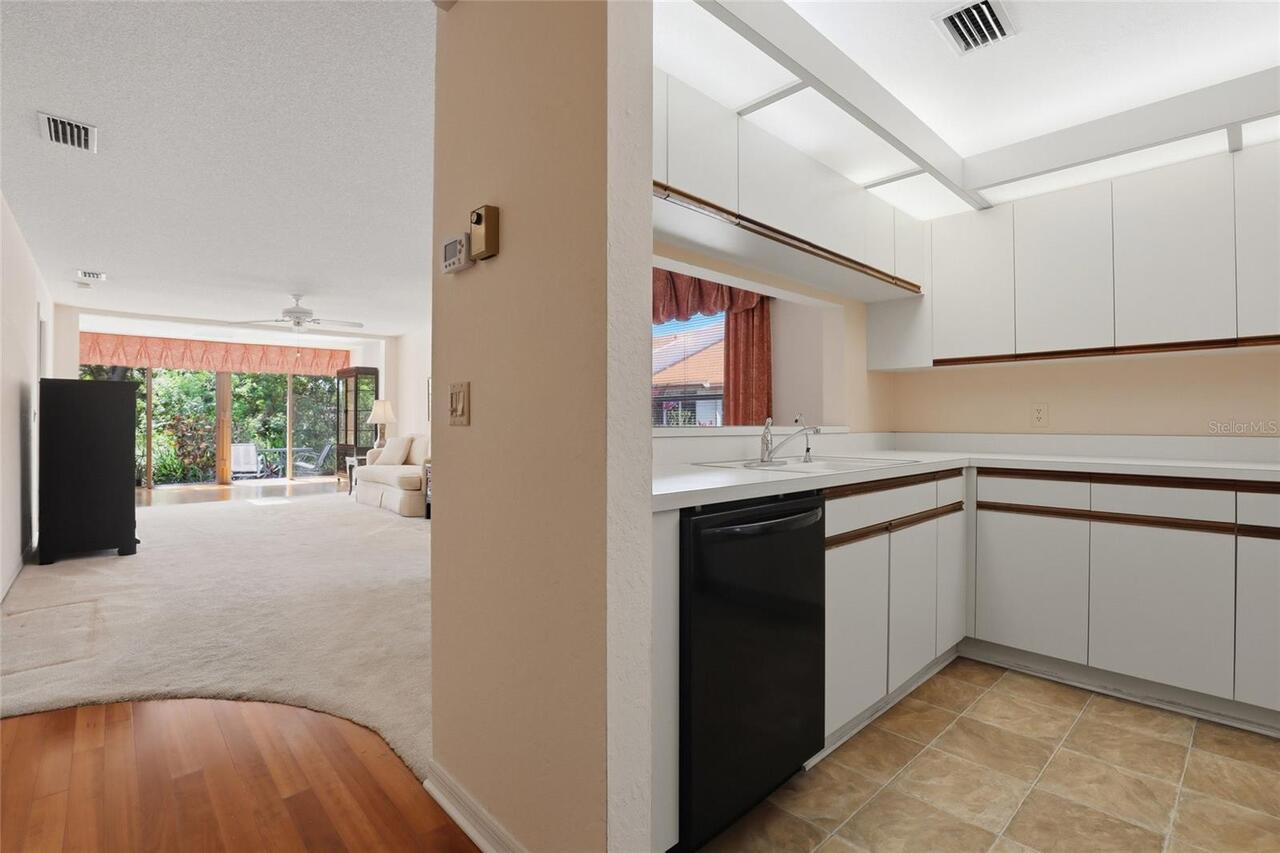 Listing Photo 7