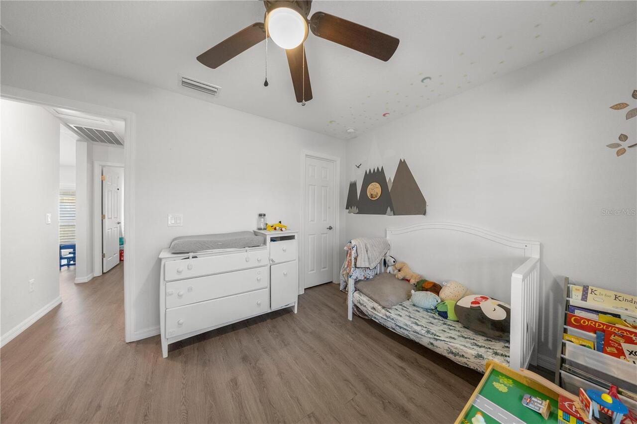Listing Photo 9