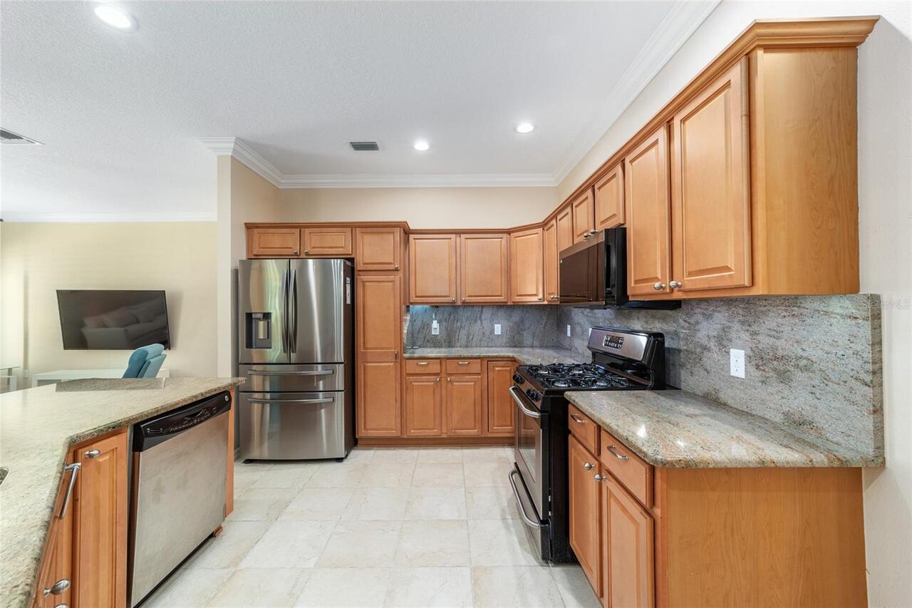 Listing Photo 8