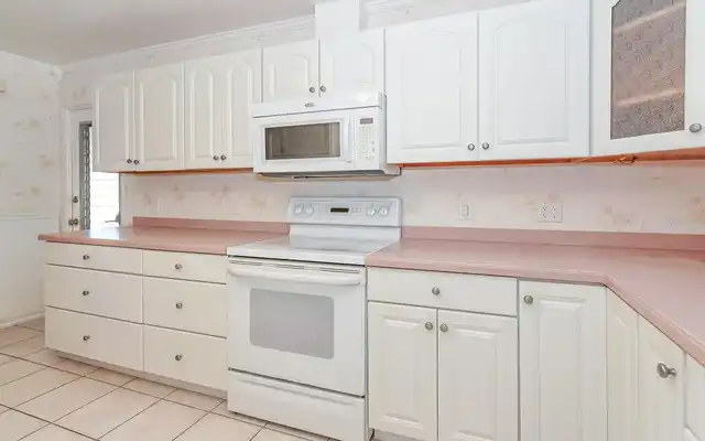 Listing Photo 16