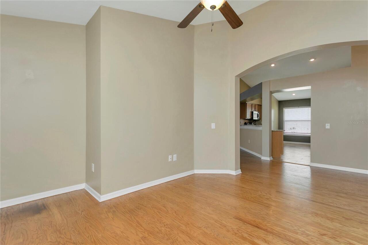 Listing Photo 9