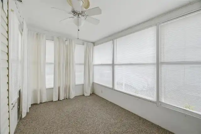 Listing Photo 14
