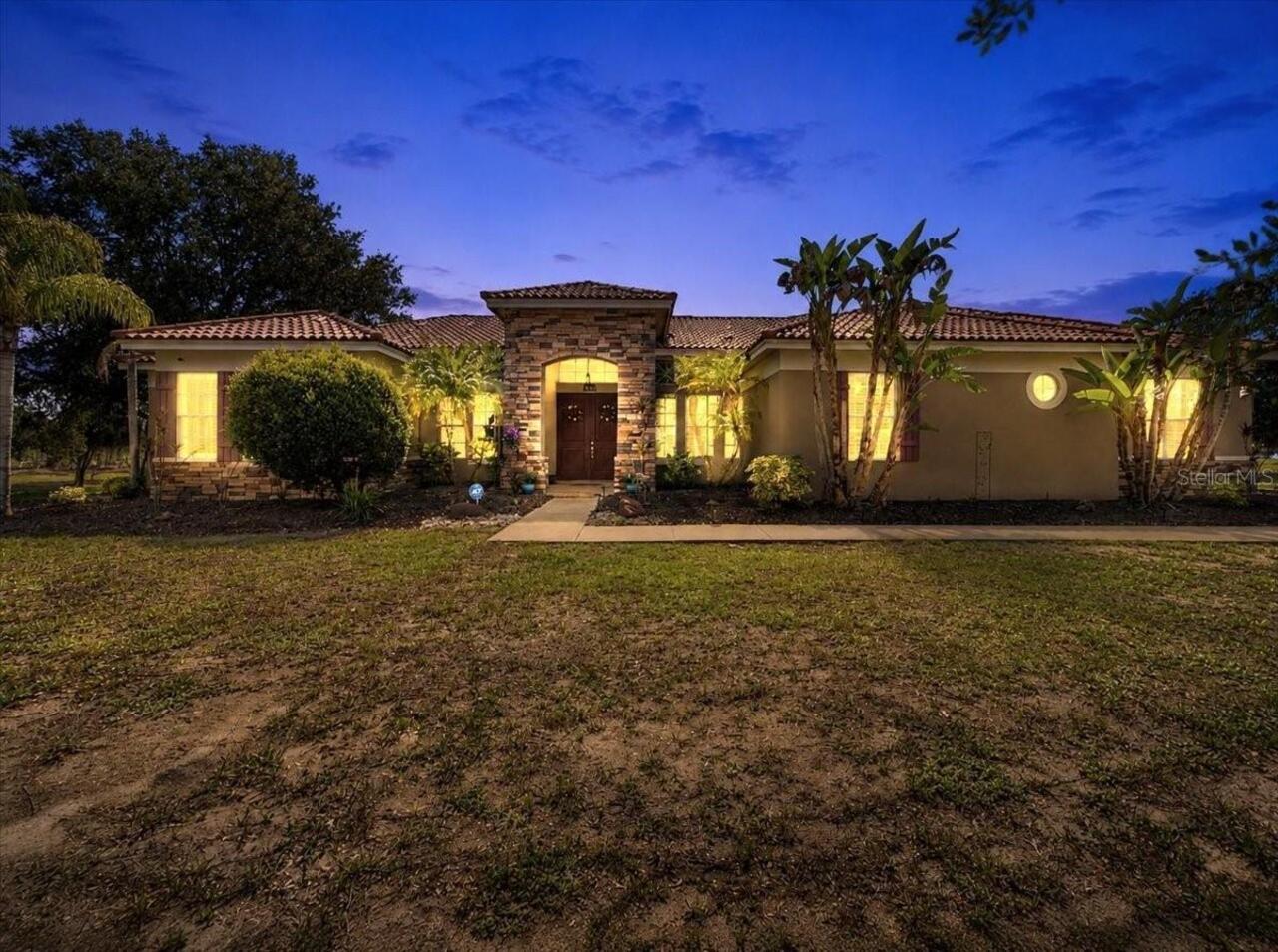 Wimauma Real Estate