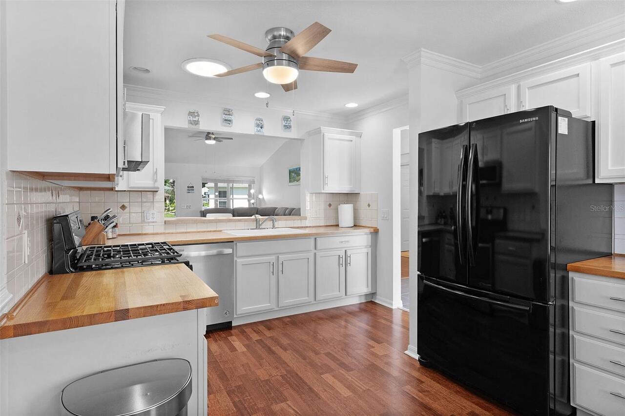 Listing Photo 17