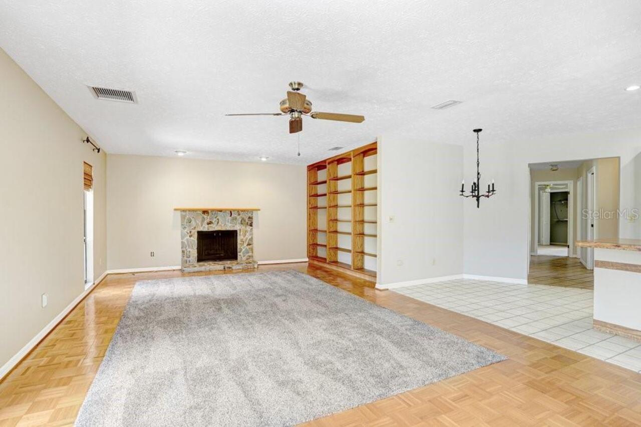Listing Photo 9