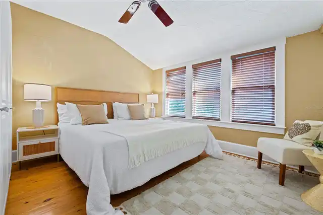 Listing Photo 16