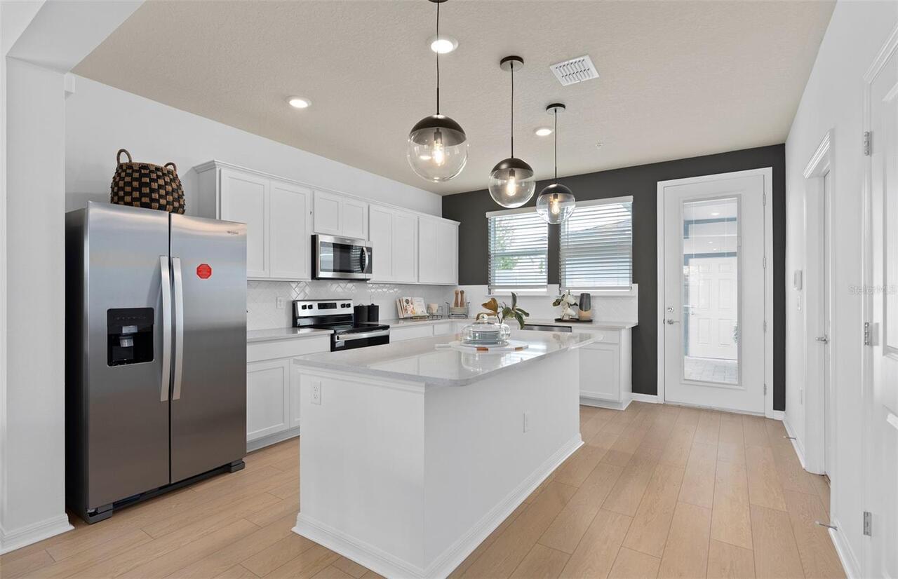 Listing Photo 10