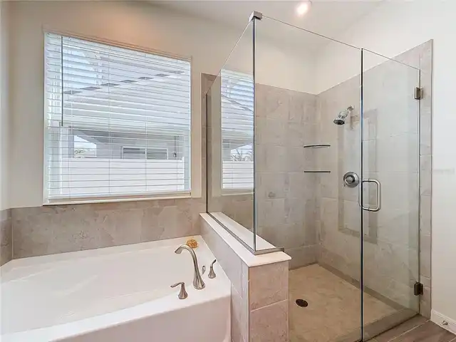 Listing Photo 28