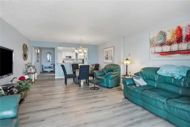 Listing Photo 15