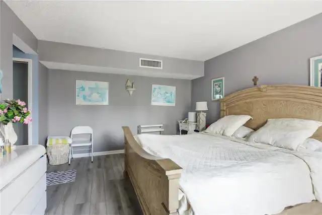 Listing Photo 25