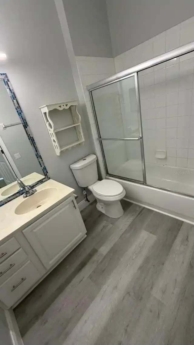 Listing Photo 9
