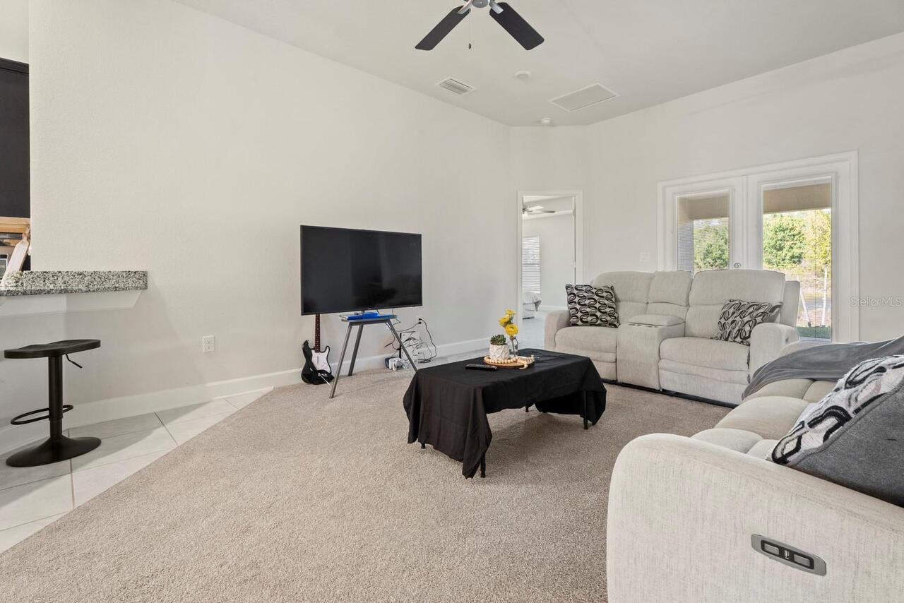 Listing Photo 17