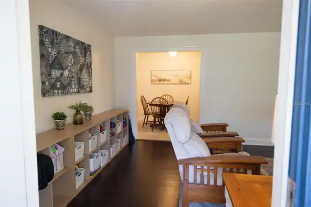 Listing Photo 11