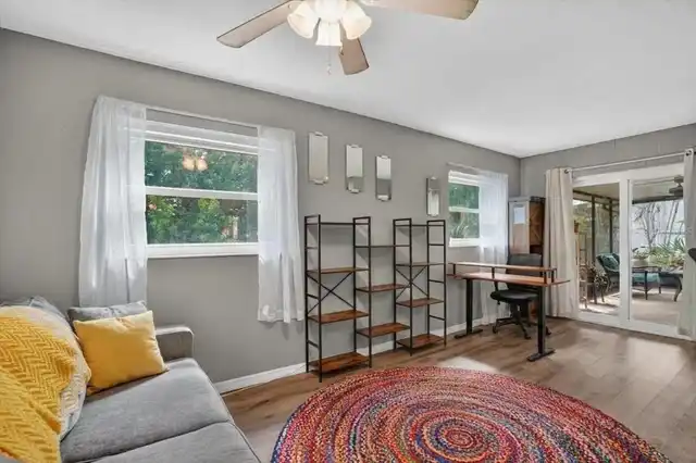 Listing Photo 10