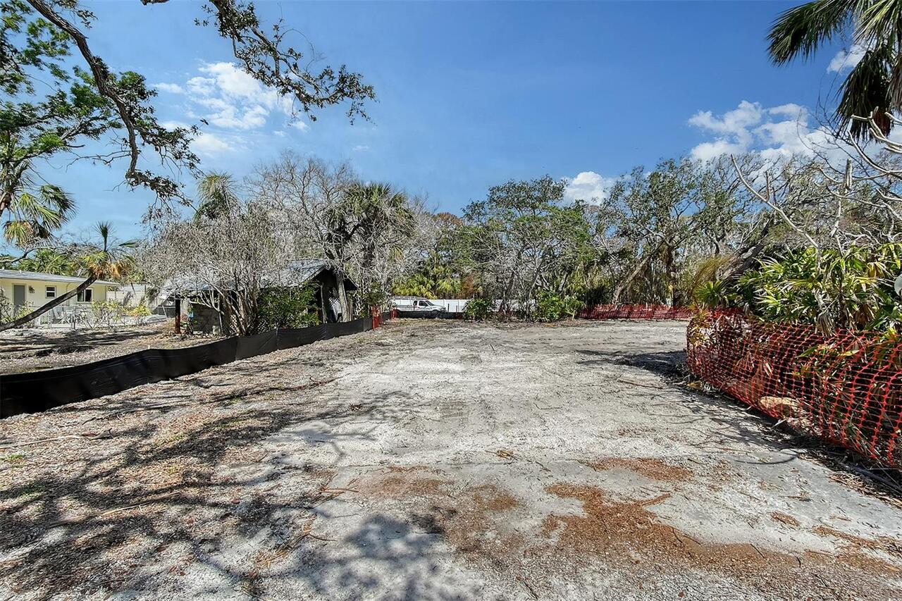 Listing Photo 9