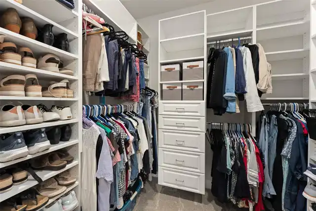 Listing Photo 34