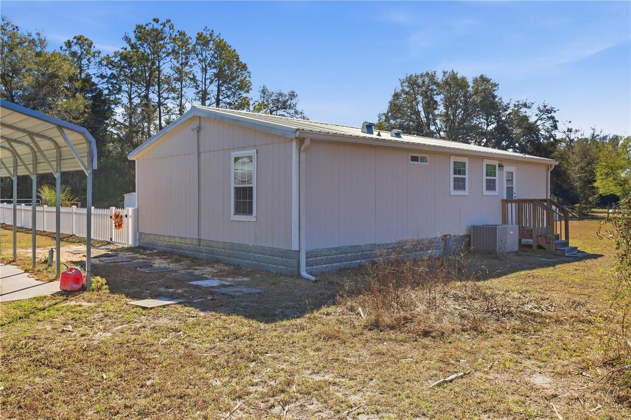 Listing Photo 10
