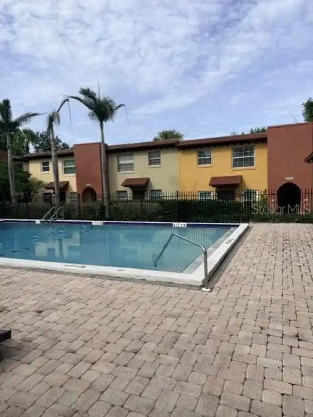 Listing Photo 17