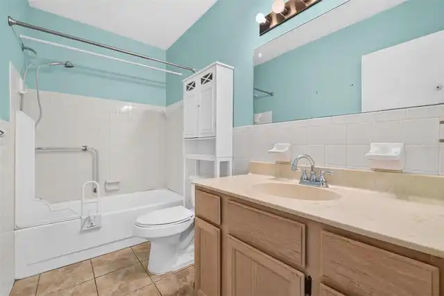 Listing Photo 18