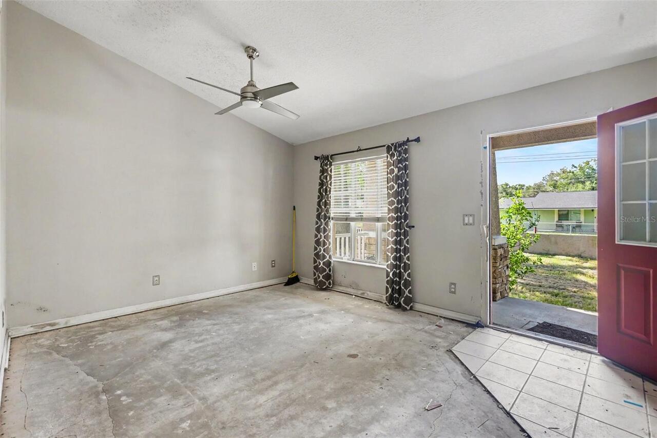 Listing Photo 10
