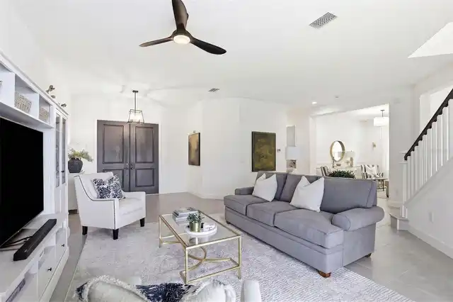 Listing Photo 10
