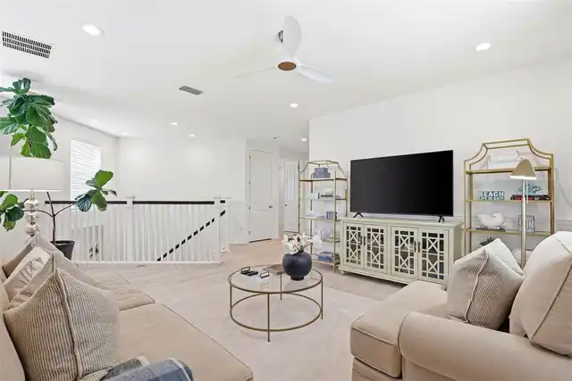 Listing Photo 43