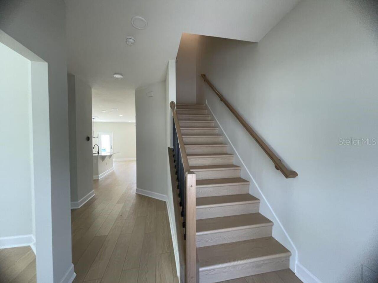Listing Photo 9