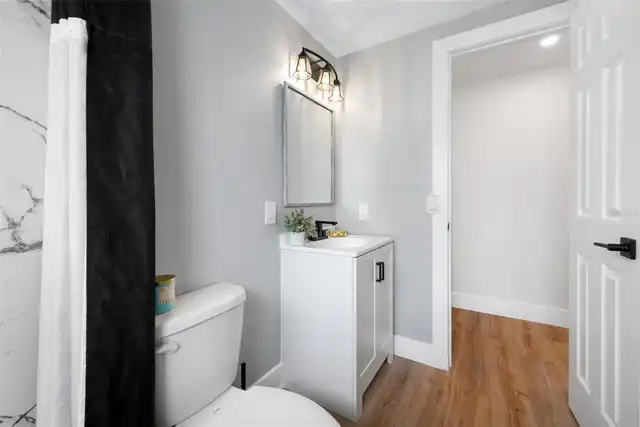 Listing Photo 18
