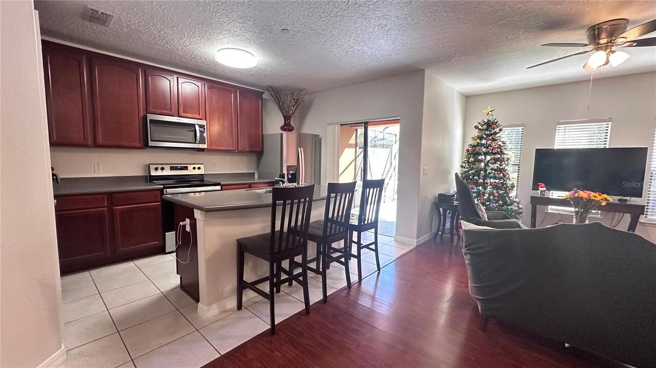 Listing Photo 8