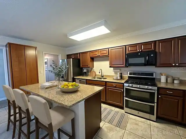 Listing Photo 7
