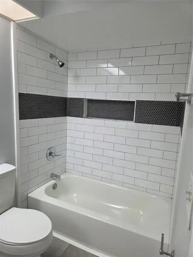 Listing Photo 10