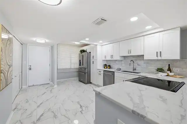 Listing Photo 10