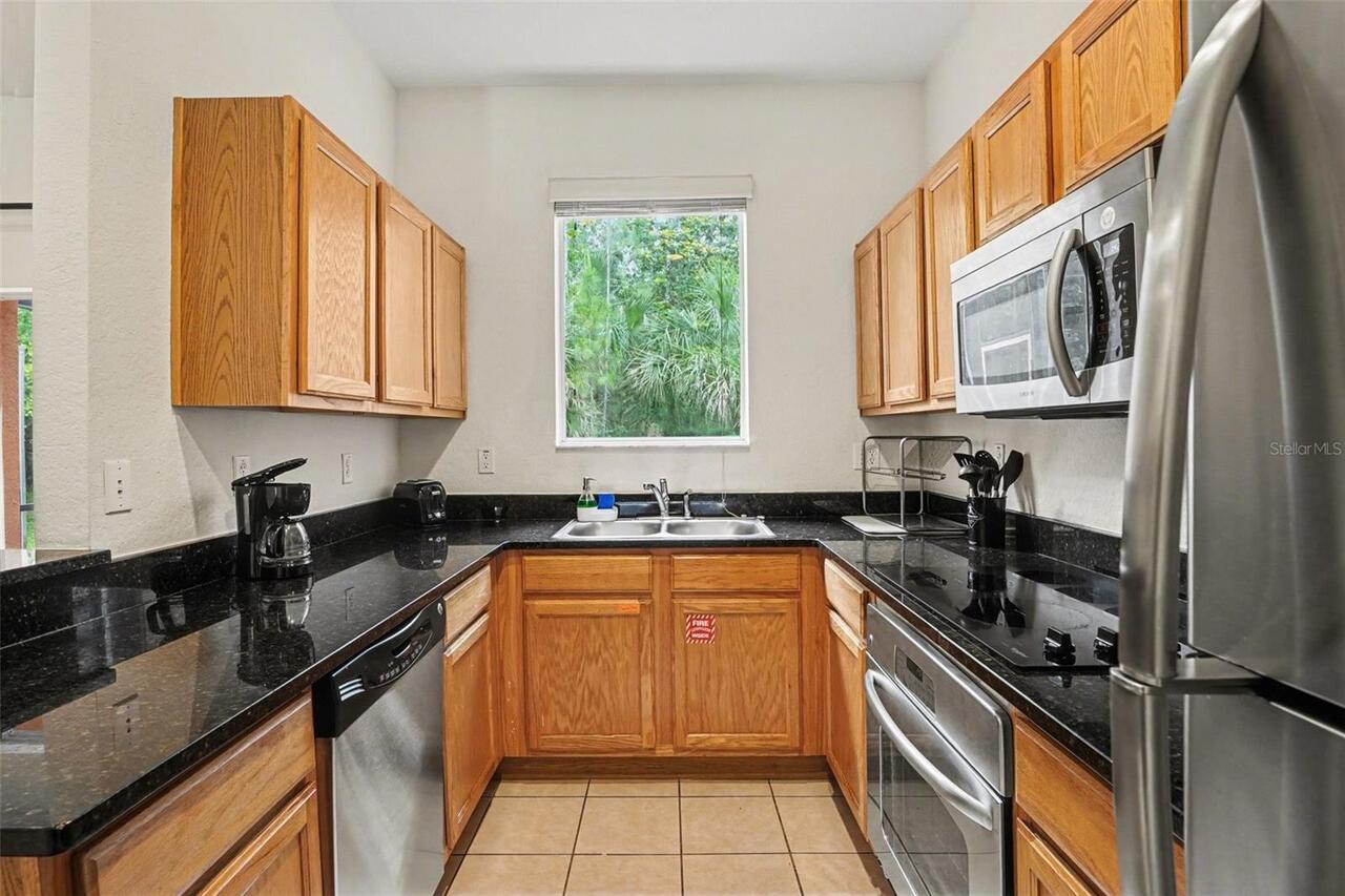 Listing Photo 8