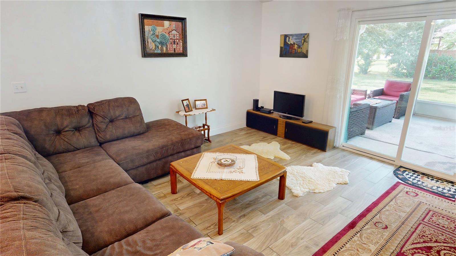 Listing Photo 11