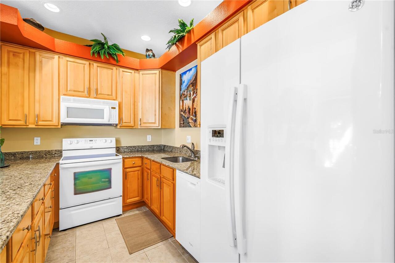 Listing Photo 8