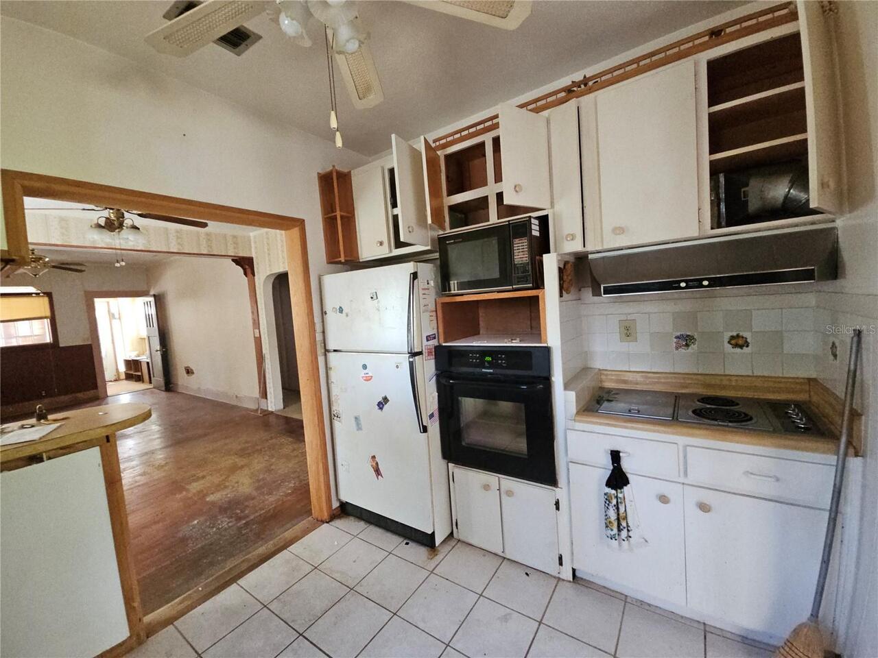 Listing Photo 11